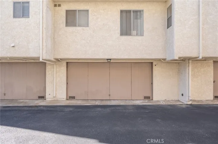 2209 W 239th Street, Torrance, California 90501