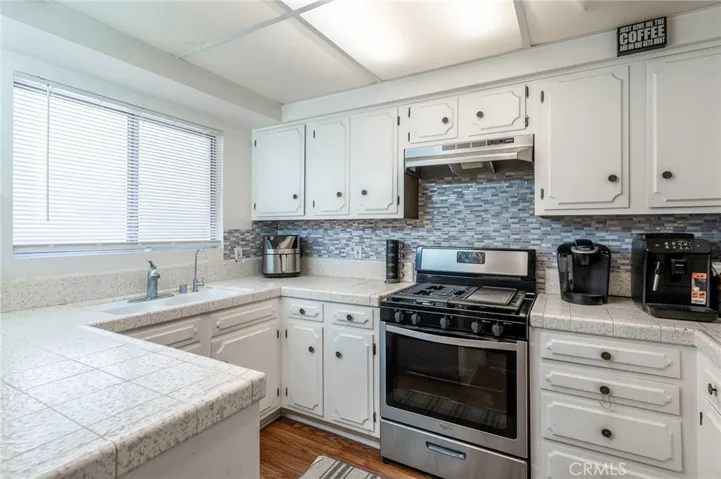 2209 W 239th Street, Torrance, California 90501