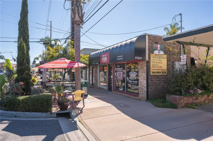 Nearby Restaurants