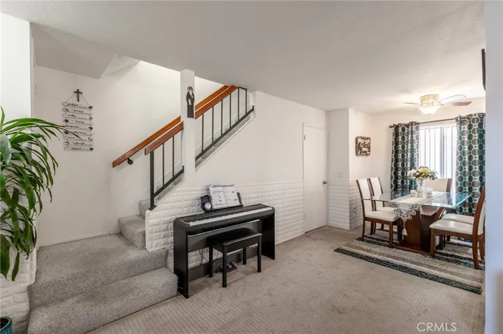 2209 W 239th Street, Torrance, California 90501