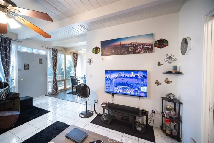837 Chestnut Avenue Unit 12, Long Beach, California 90813