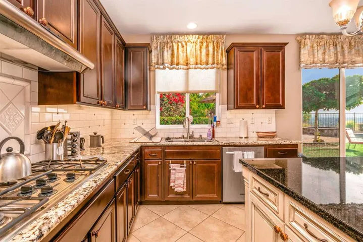 7595 Chicago Dr, La Mesa, California 91941