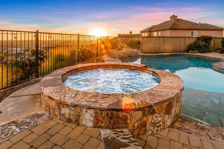 7595 Chicago Dr, La Mesa, California 91941