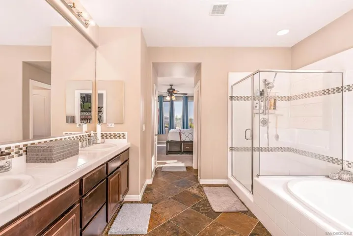 7595 Chicago Dr, La Mesa, California 91941