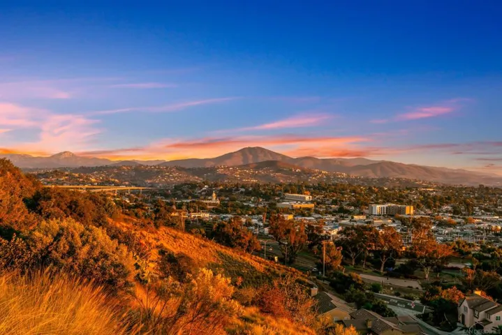 7595 Chicago Dr, La Mesa, California 91941