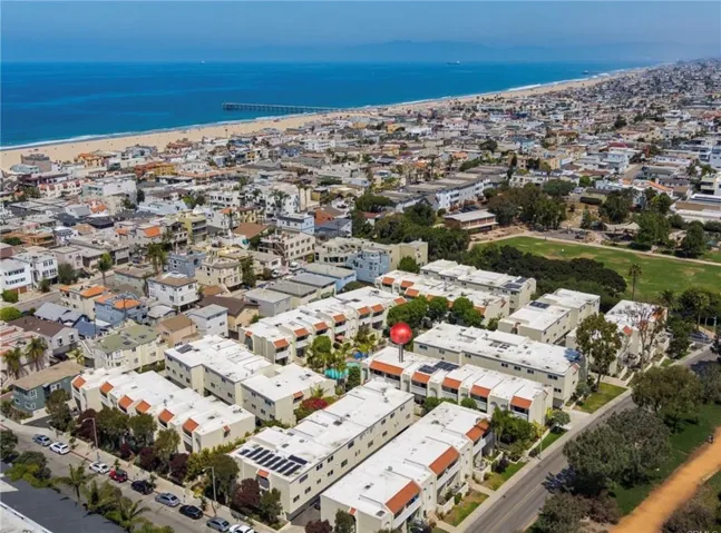 215 Valley Drive, Hermosa Beach, California 90254