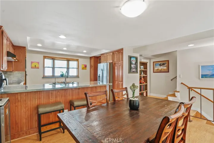 215 Valley Drive, Hermosa Beach, California 90254