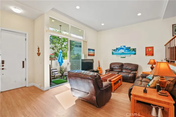 215 Valley Drive, Hermosa Beach, California 90254
