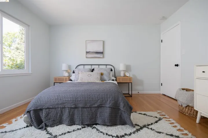 6701 Chabot Rd, Oakland, California 94618