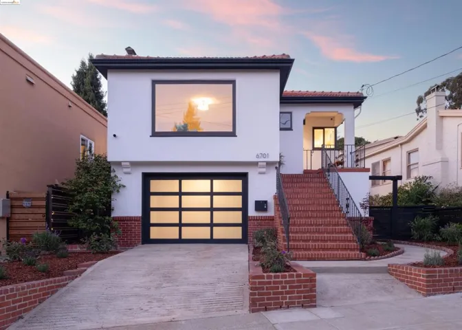 6701 Chabot Rd, Oakland, California 94618