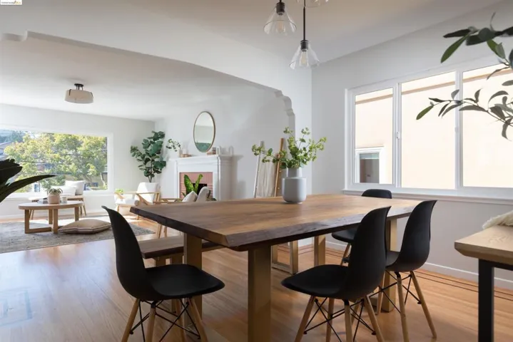 6701 Chabot Rd, Oakland, California 94618