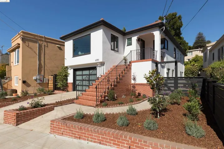 6701 Chabot Rd, Oakland, California 94618