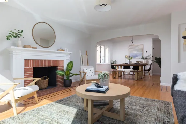 6701 Chabot Rd, Oakland, California 94618