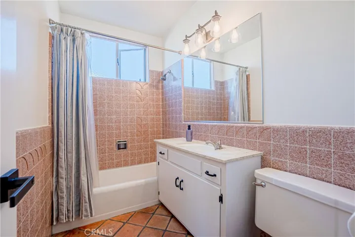 23128 Meyler Avenue, Torrance, California 90502