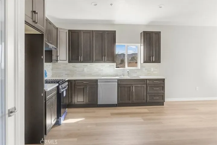 18248 Live Oak Street, Hesperia, California 92345