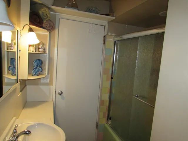 210 E Whitcomb Avenue, Glendora, California 91741