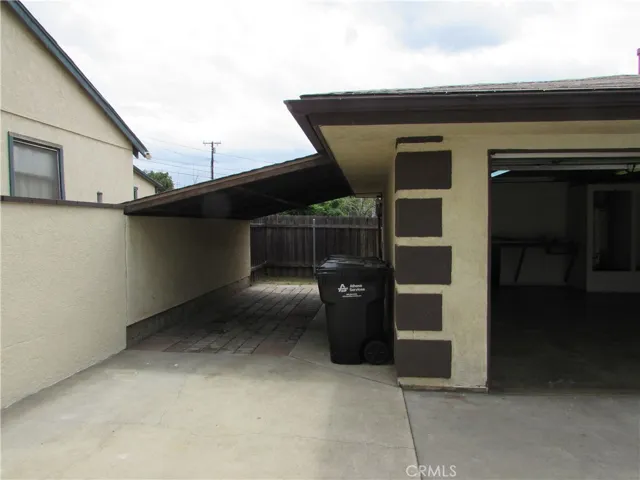 210 E Whitcomb Avenue, Glendora, California 91741