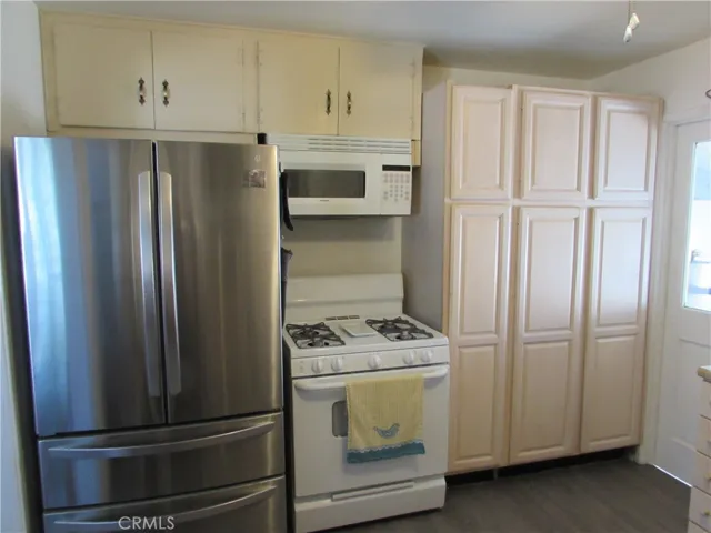 2 br unit