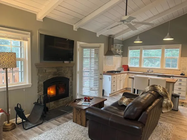 21871 Crestline Road, Palomar Mountain, California 92060