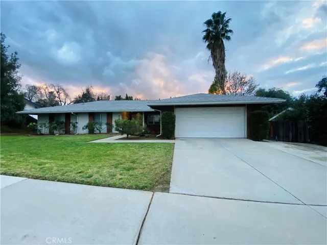 420 Lakeside Avenue, Redlands, California 92373