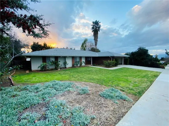 420 Lakeside Avenue, Redlands, California 92373