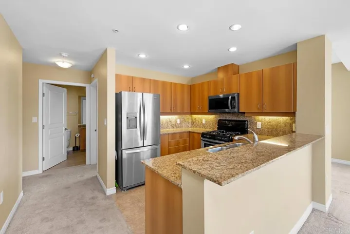 300 W Beech St. 1602, San Diego, California 92101
