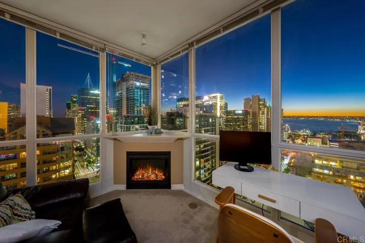 300 W Beech St. 1602, San Diego, California 92101