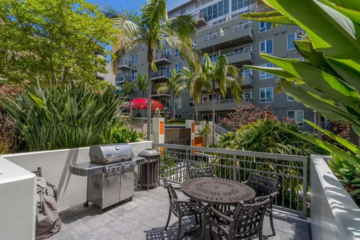 300 W Beech St. 1602, San Diego, California 92101
