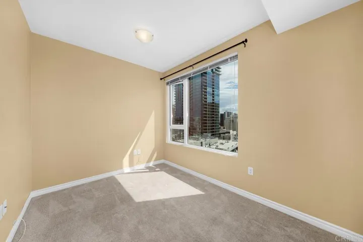 300 W Beech St. 1602, San Diego, California 92101