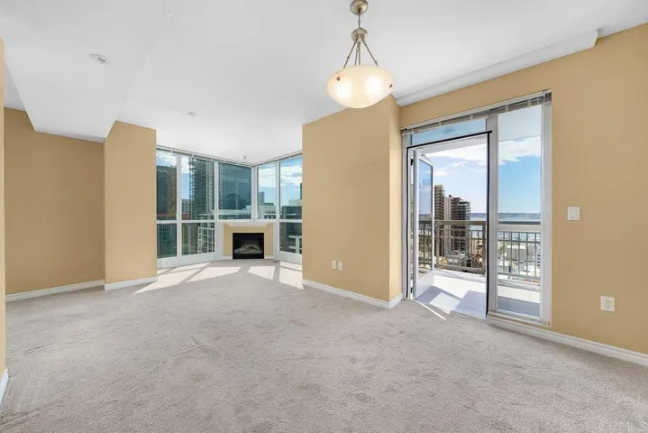 300 W Beech St. 1602, San Diego, California 92101