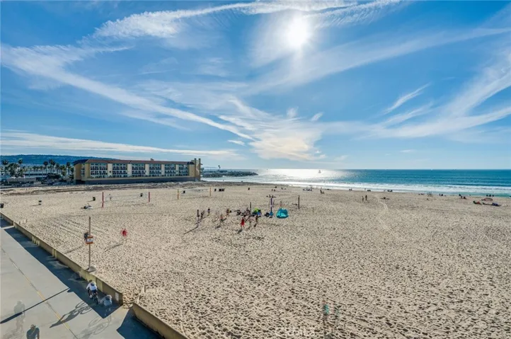 72 The Strand Unit 5, Hermosa Beach, California 90254