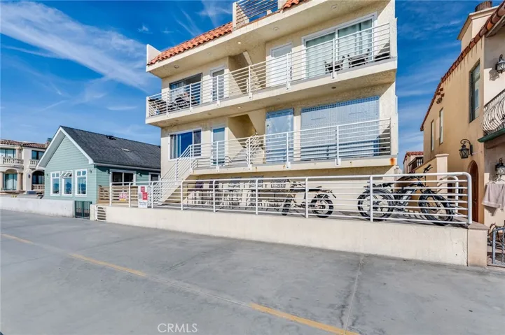 72 The Strand Unit 5, Hermosa Beach, California 90254