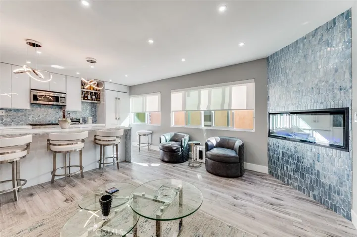 72 The Strand Unit 5, Hermosa Beach, California 90254