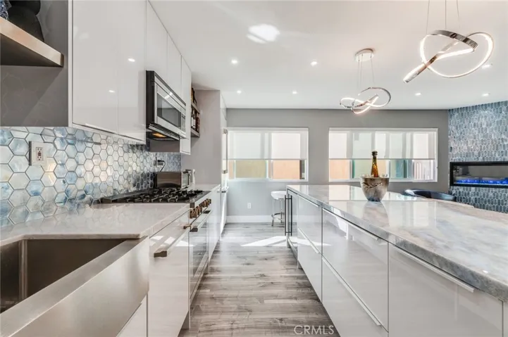 72 The Strand Unit 5, Hermosa Beach, California 90254