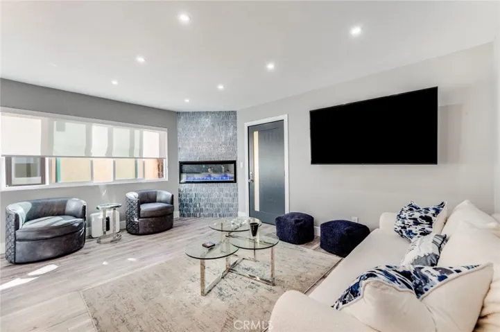 72 The Strand Unit 5, Hermosa Beach, California 90254