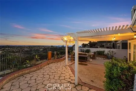 18 Byron Close, Laguna Niguel, California 92677
