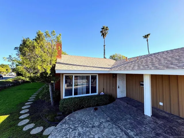 17191 Libertad Dr, San Diego, California 92127