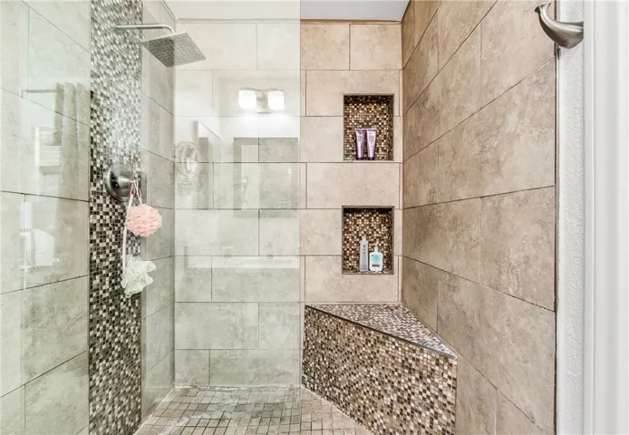 Shower in Bathroom 2