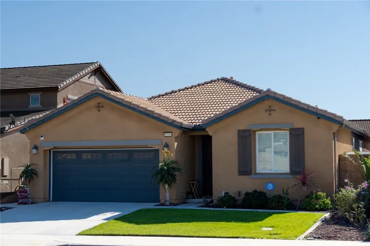 15507 Red Pepper Place, Fontana, California 92336