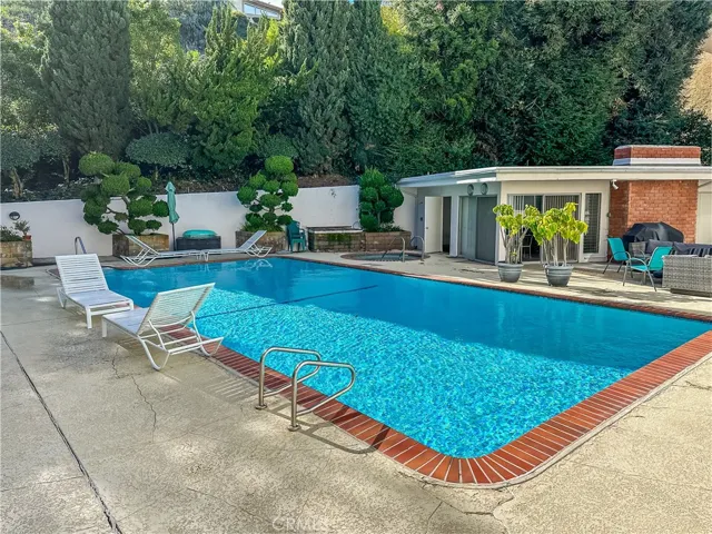 Pool, Spa and Recreation Room