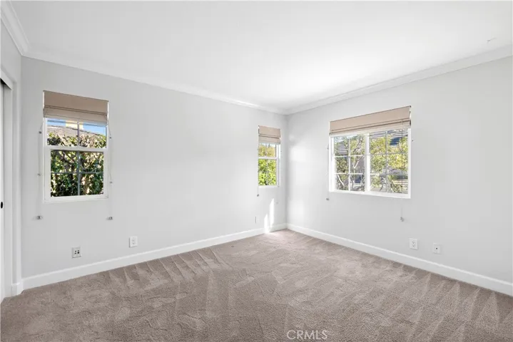 40 Hollinwood, Irvine, California 92618