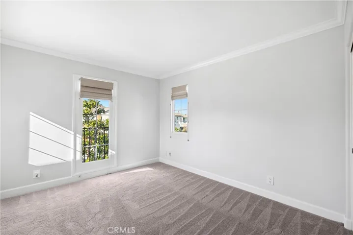 40 Hollinwood, Irvine, California 92618