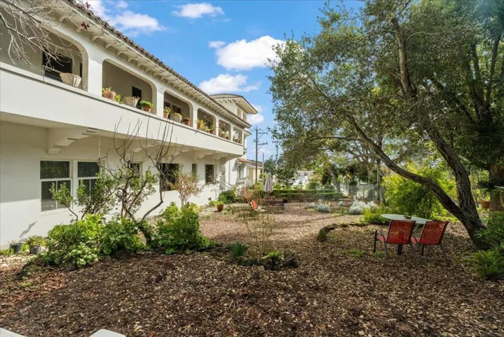 260 High Street 209, Santa Cruz, California 95060