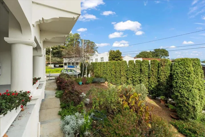 260 High Street 209, Santa Cruz, California 95060