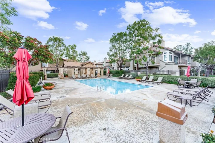 537 S Hollydale Lane, Anaheim Hills, California 92808