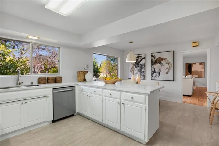 20387 Miljevich Drive, Saratoga, California 95070