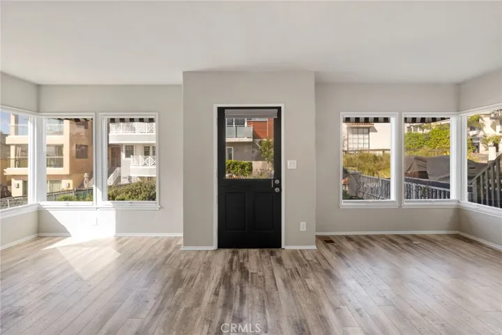 128 8th Street, Manhattan Beach, California 90266