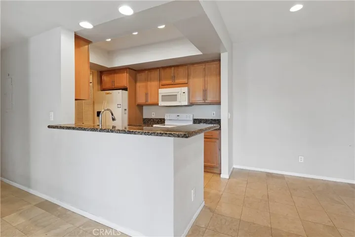 17711 Margate Street 311, Encino, California 91316