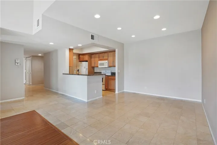 17711 Margate Street 311, Encino, California 91316