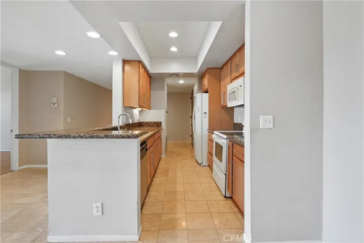 17711 Margate Street 311, Encino, California 91316